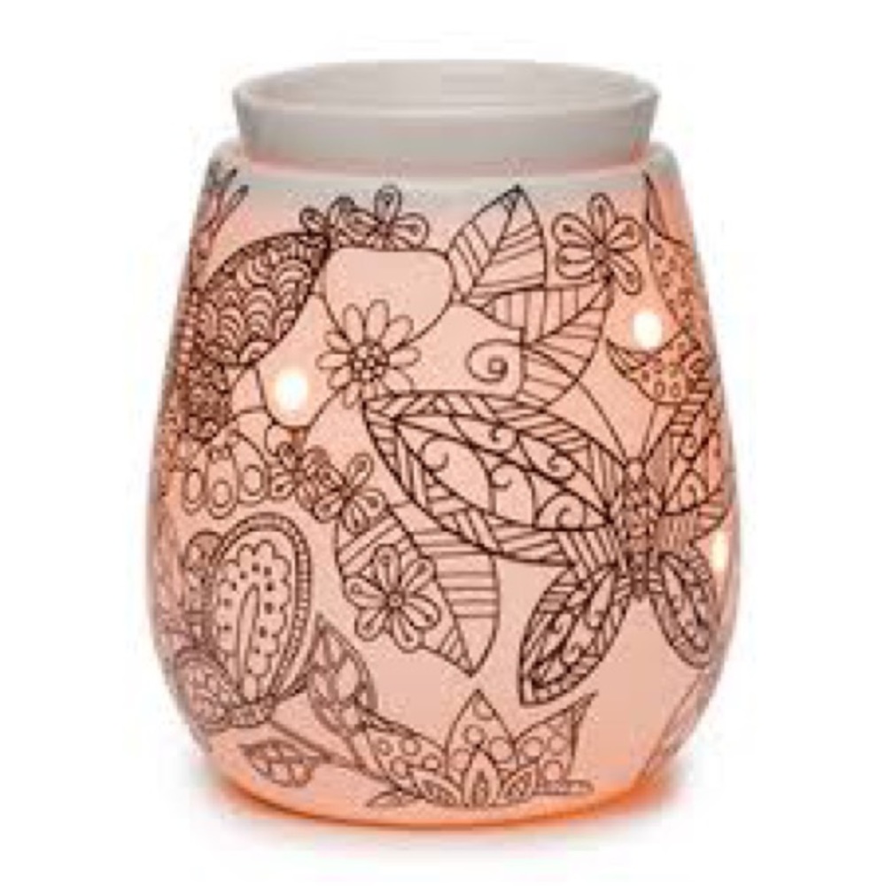 New In Box Scentsy Warmer